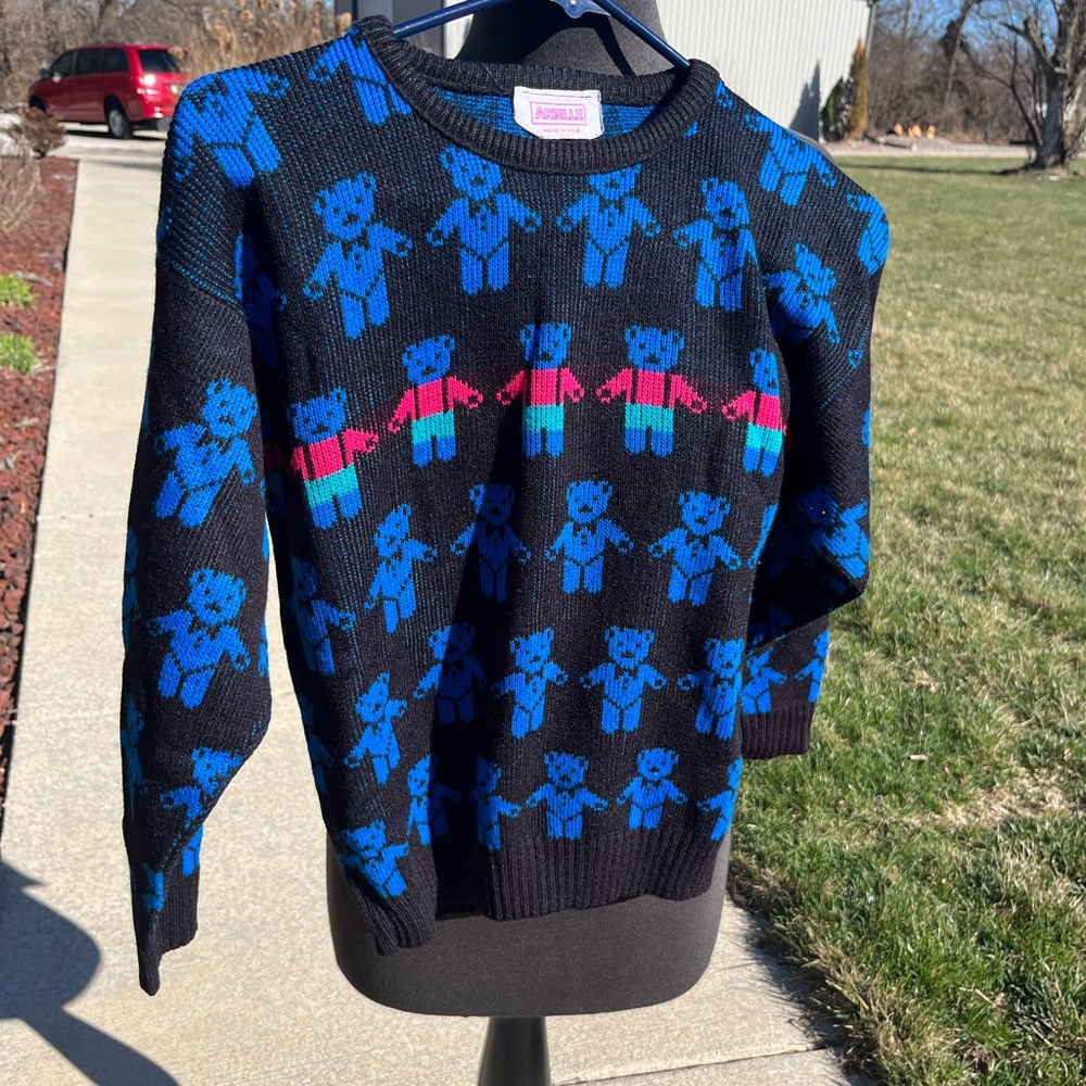 Girls large vintage Arielle teddy bear sweater made in USA